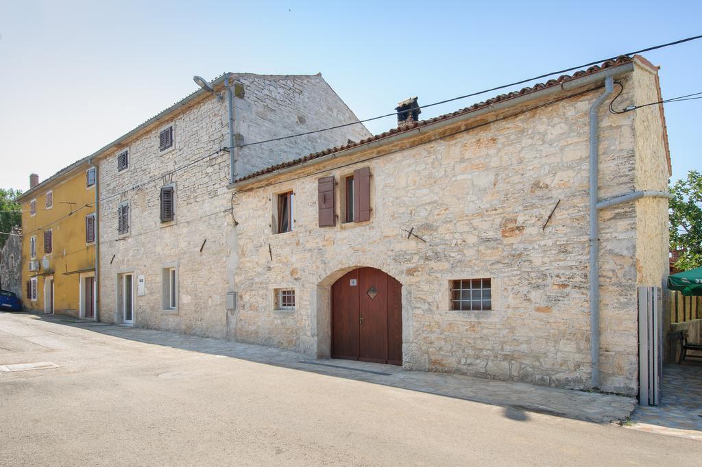 Apartments Borgo 8 Tar-Vabriga エクステリア 写真